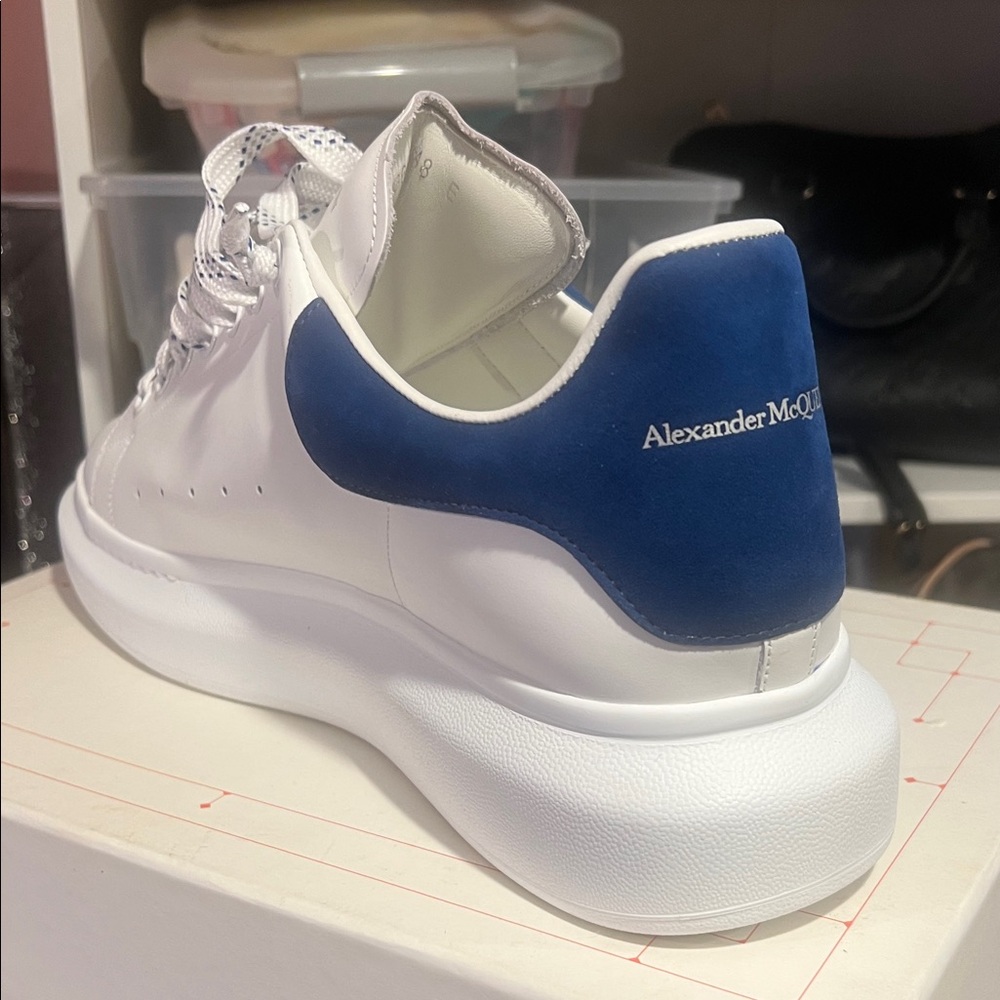 Alexander McQueen Men's Sneakers in White and Blue